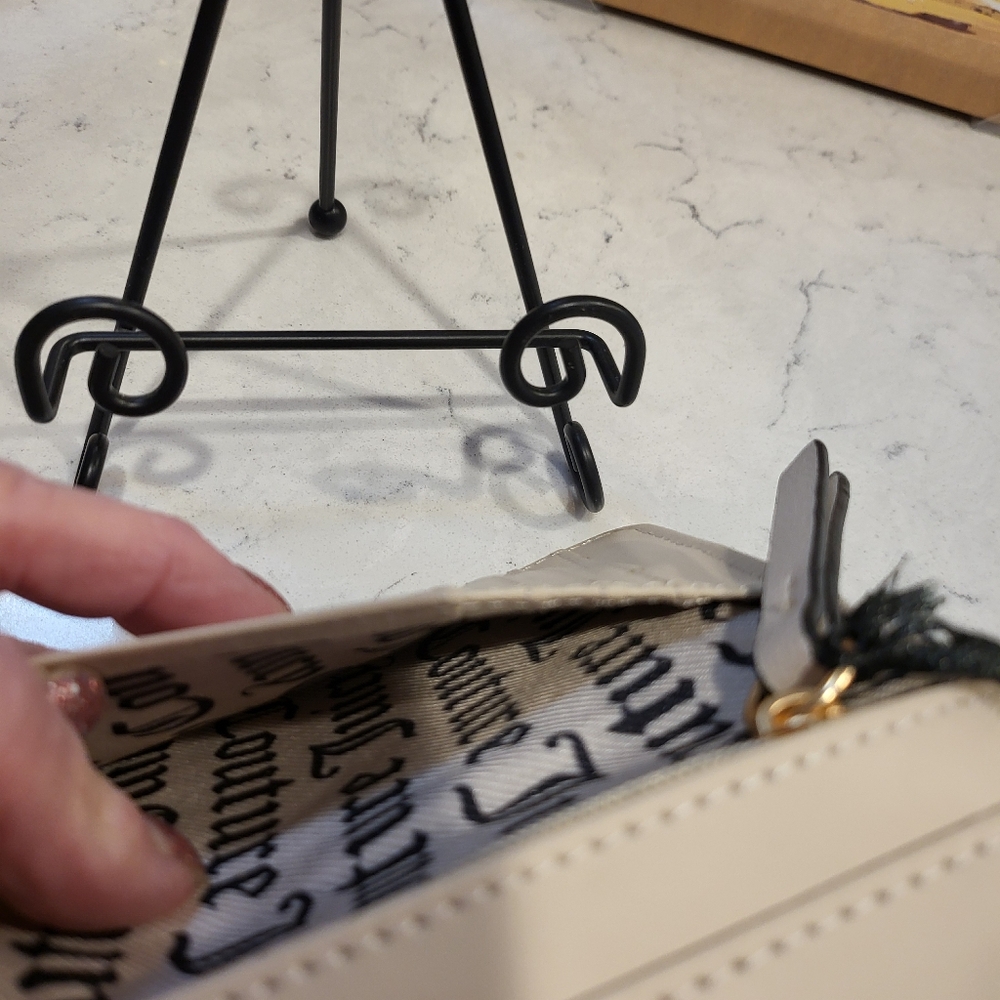 Juicy Couture small wallet - Picture 6 of 7